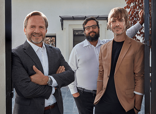 Pablo Alzugaray, Abelardo Bethencourt y Nacho Guilló fundan la nueva agencia creativa ERNEST